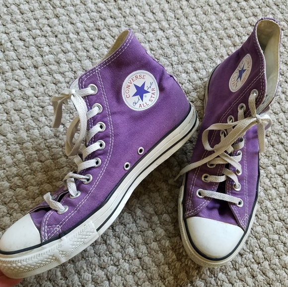 light purple chuck taylors